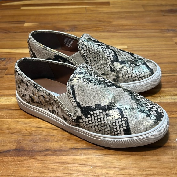 Steve Madden Symba Faux Snake Skin Loafer. Synthetic upper. - Picture 1 of 5